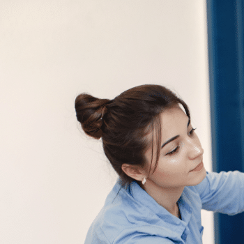 15ff047b woman with sponge rubber gloves cleaning house 1.png